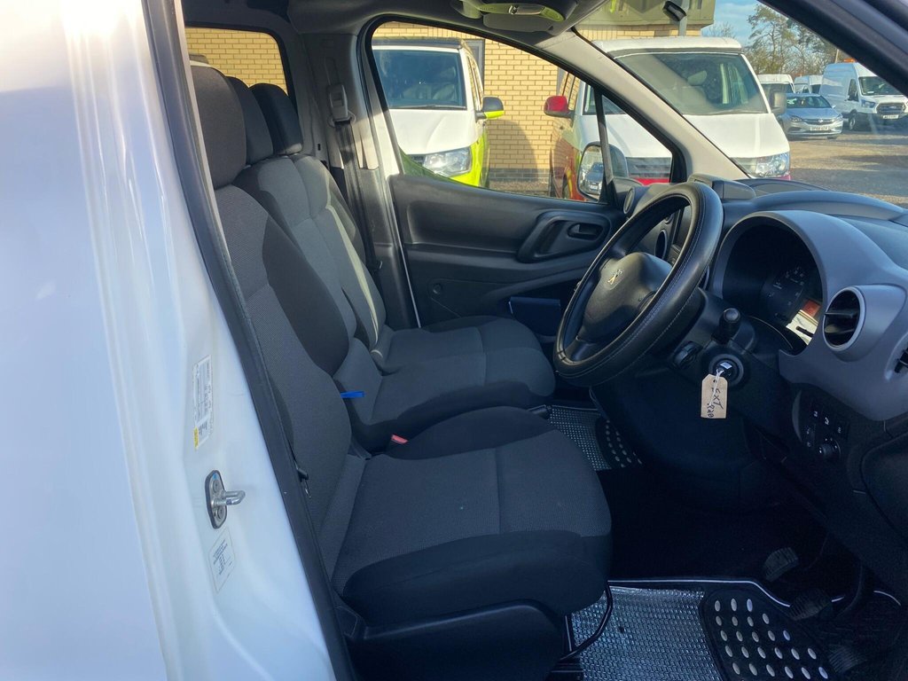 Used Peugeot Partner 2017 for sale - 76582809: Photo 7