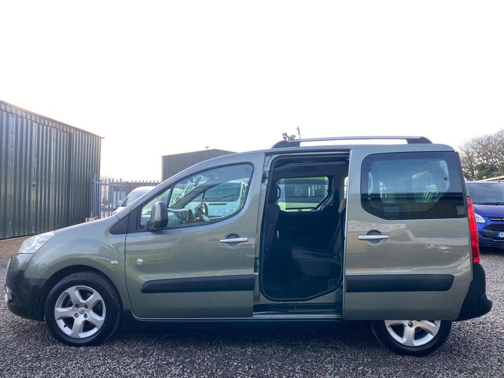 Used Peugeot Partner Tepee 2011 for sale - 77388791: Photo 23