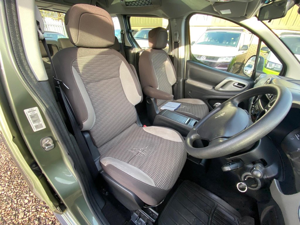 Used Peugeot Partner Tepee 2011 for sale - 77388791: Photo 31