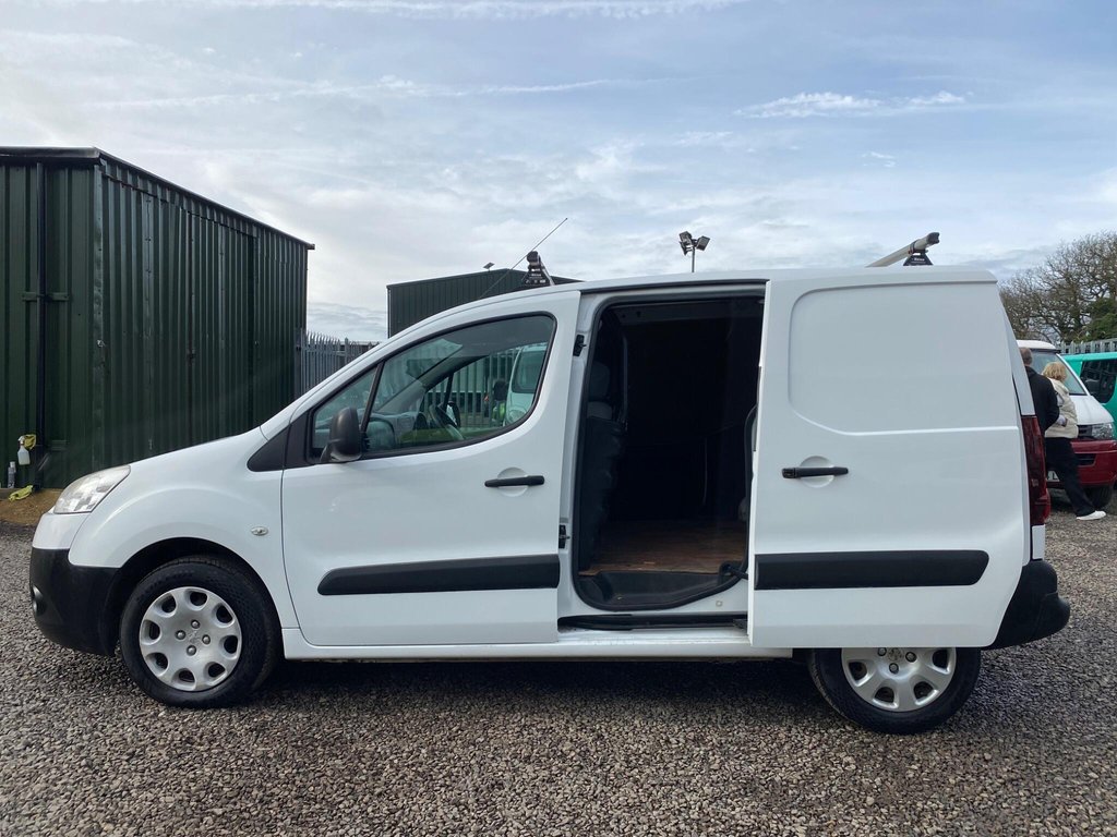 Used Peugeot Partner 2014 for sale - 77631681: Photo 13