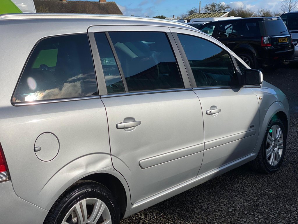 Used Vauxhall Zafira 2010 for sale - 77572196: Photo 32