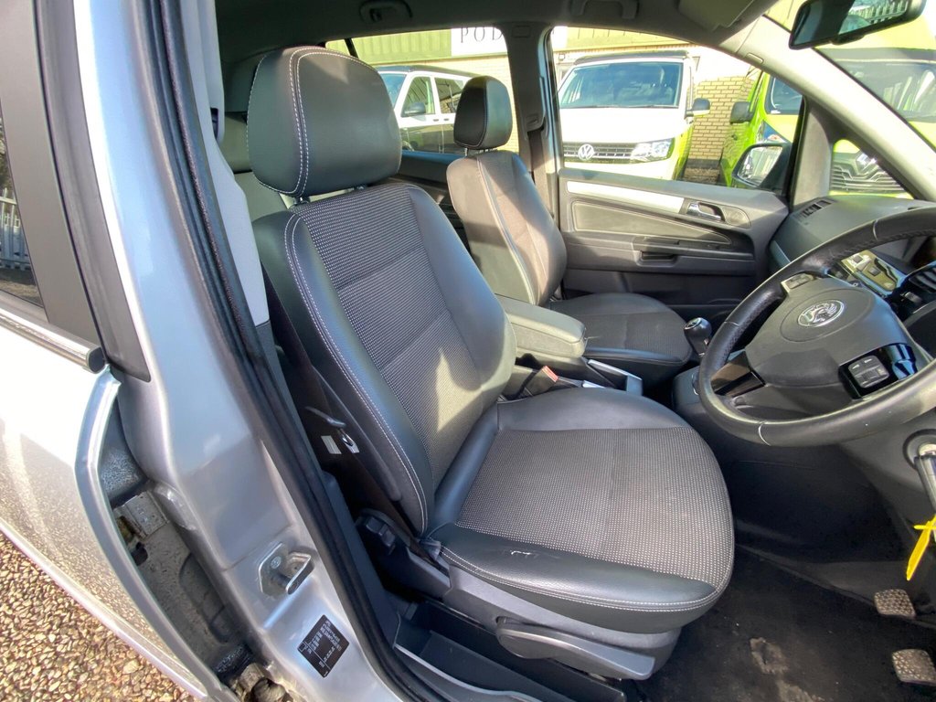 Used Vauxhall Zafira 2010 for sale - 77572196: Photo 33