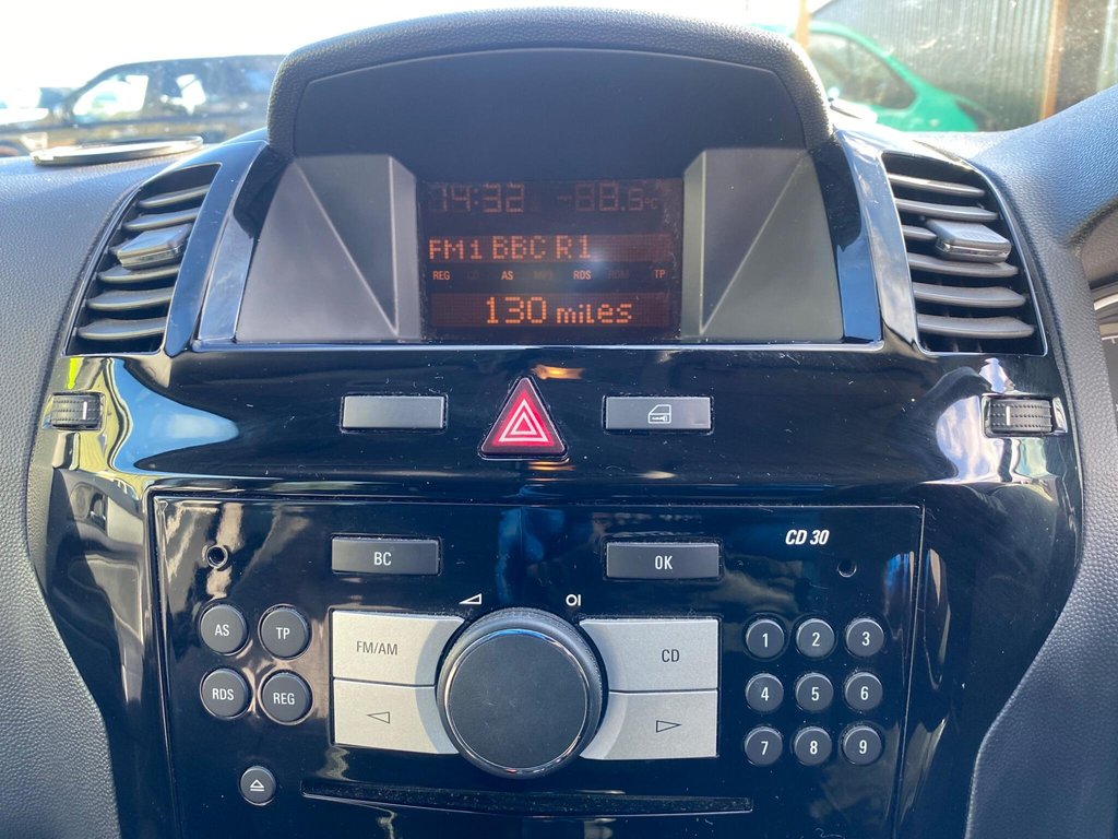 Used Vauxhall Zafira 2010 for sale - 77572196: Photo 34