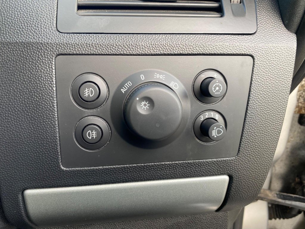 Used Vauxhall Zafira 2010 for sale - 77572196: Photo 41