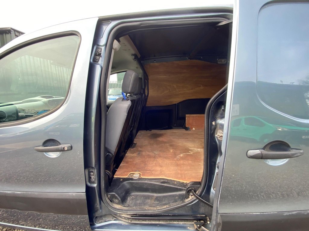 Used Citroen Berlingo 2012 for sale - 77638132: Photo 12