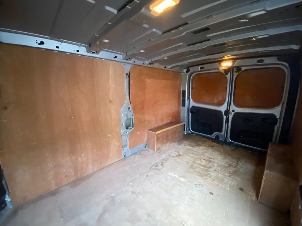 Used Vauxhall Vivaro 2015 for sale - 78016737: Photo 46