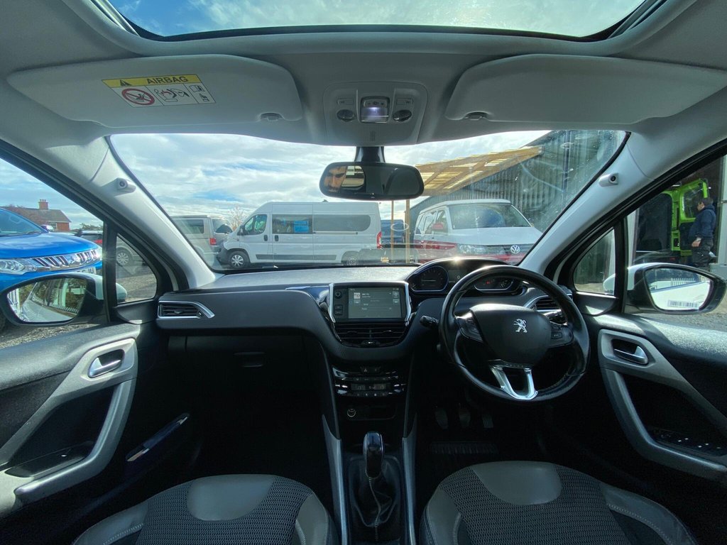 Used Peugeot 2008 2016 for sale - 76345648: Photo 10