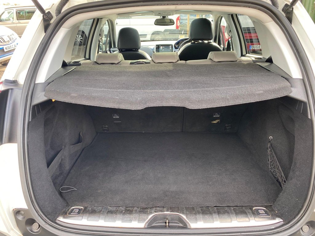 Used Peugeot 2008 2016 for sale - 76345648: Photo 14