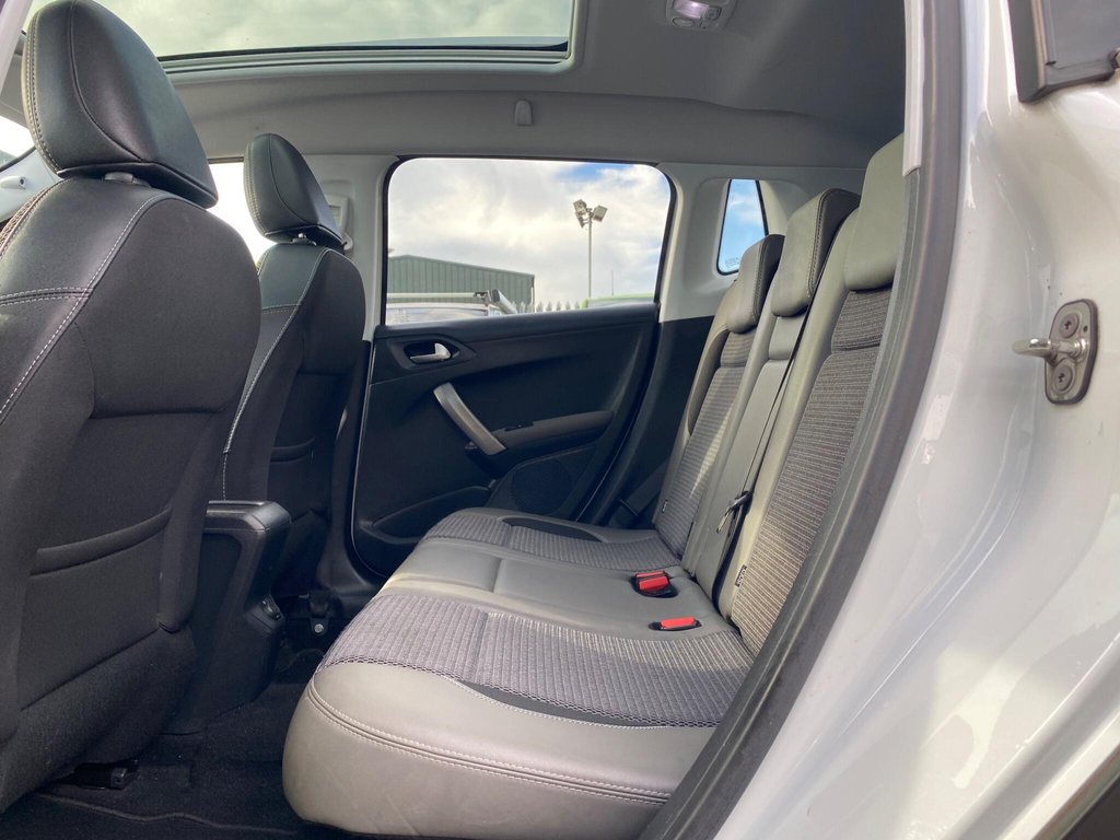 Used Peugeot 2008 2016 for sale - 76345648: Photo 16