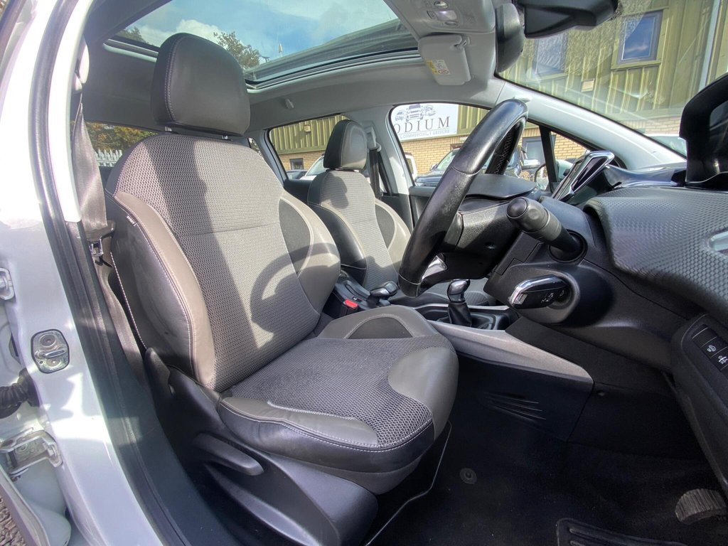 Used Peugeot 2008 2016 for sale - 76345648: Photo 33