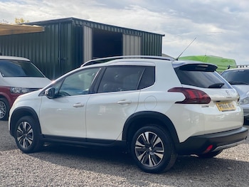 Used Peugeot 2008 2016 for sale - 76345648: Photo