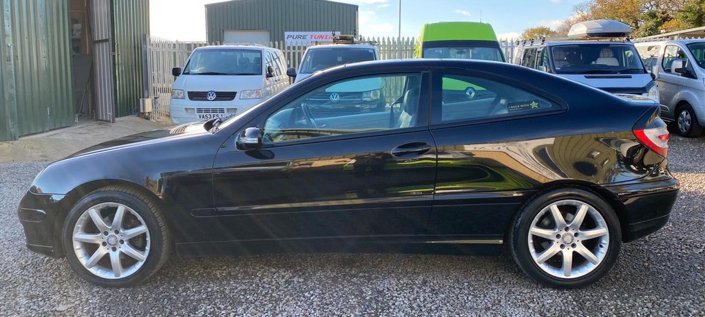 Used Mercedes-Benz C Class 2008 for sale - 76698510: Photo 17