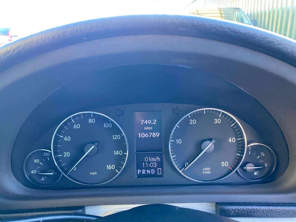 Used Mercedes-Benz C Class 2008 for sale - 76698510: Photo 8