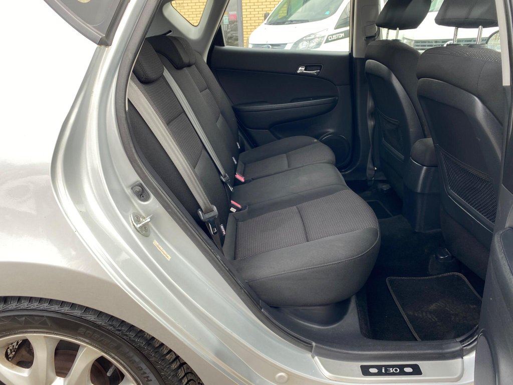 Used Hyundai i30 2009 for sale - 78097114: Photo 45