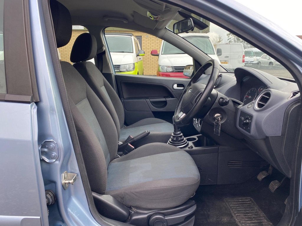 Used Ford Fiesta 2007 for sale - 76496294: Photo 28