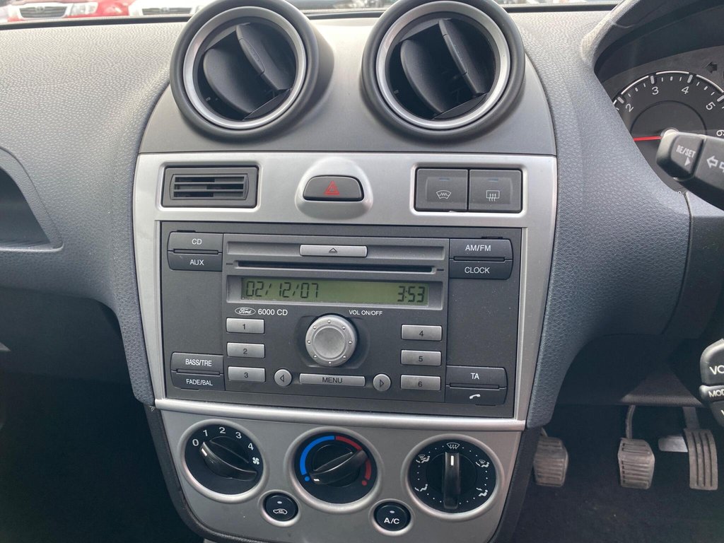 Used Ford Fiesta 2007 for sale - 76496294: Photo 30