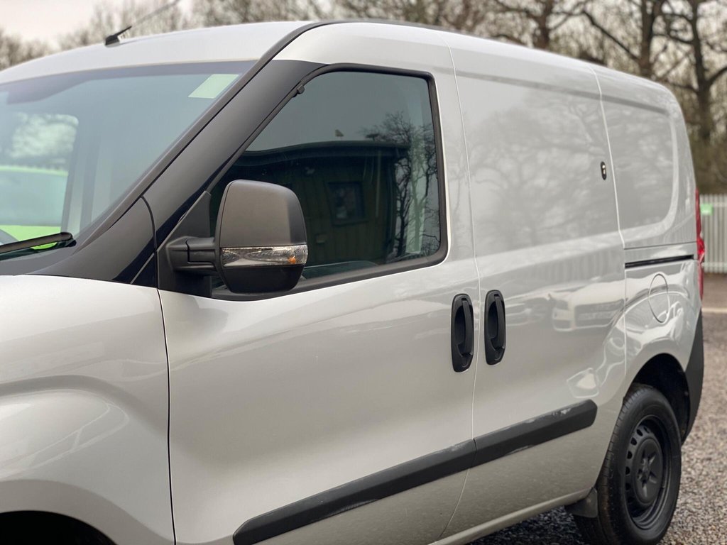 Used Vauxhall Combo 2017 for sale - 77231957: Photo 26