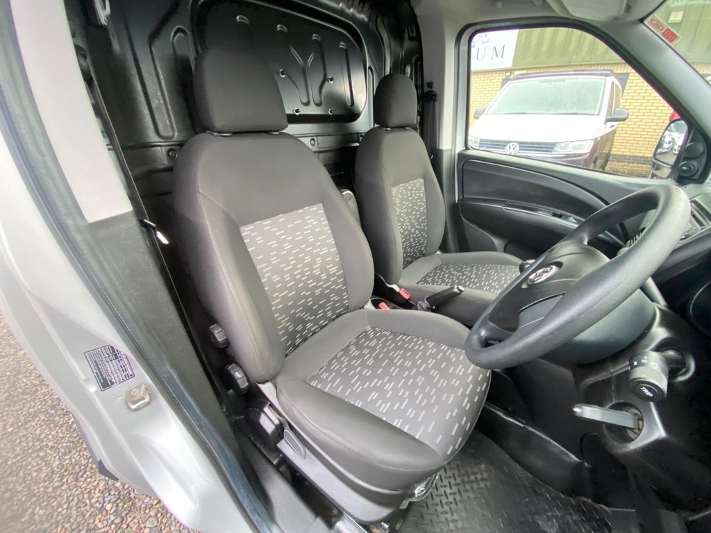 Used Vauxhall Combo 2017 for sale - 77231957: Photo 32