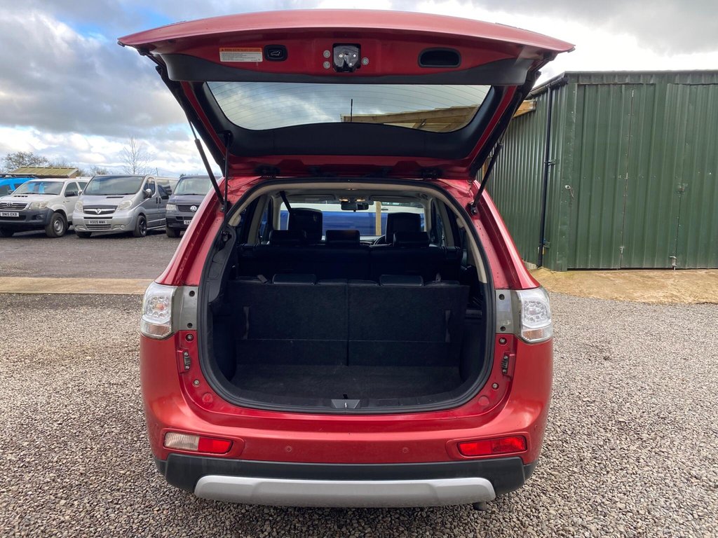 Used Mitsubishi Outlander 2014 for sale - 77697957: Photo 17