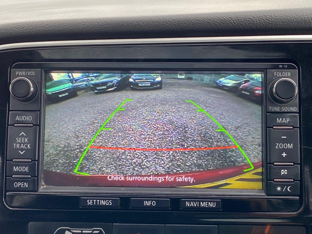 Used Mitsubishi Outlander 2014 for sale - 77697957: Photo 40