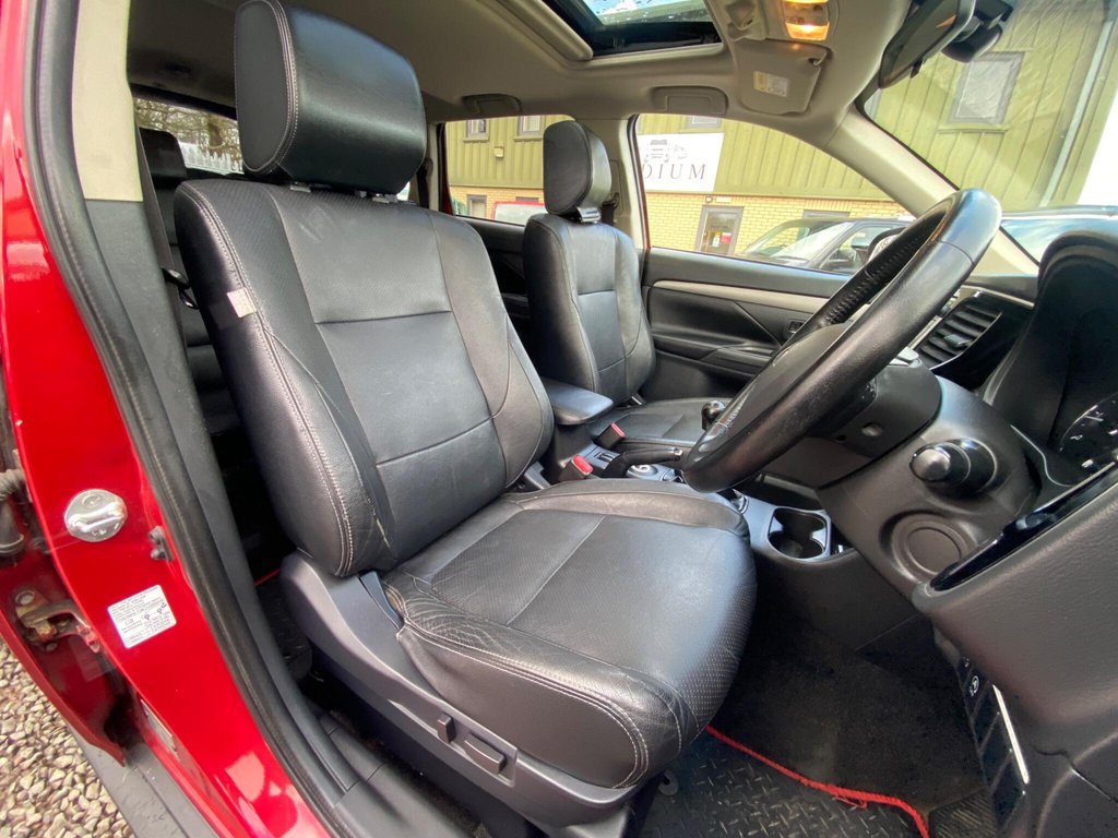 Used Mitsubishi Outlander 2014 for sale - 77697957: Photo 6