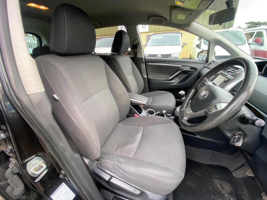 Used Toyota Verso 2013 for sale - 76417599: Photo 32