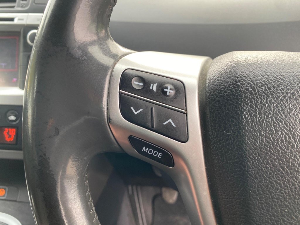 Used Toyota Verso 2013 for sale - 76417599: Photo 35