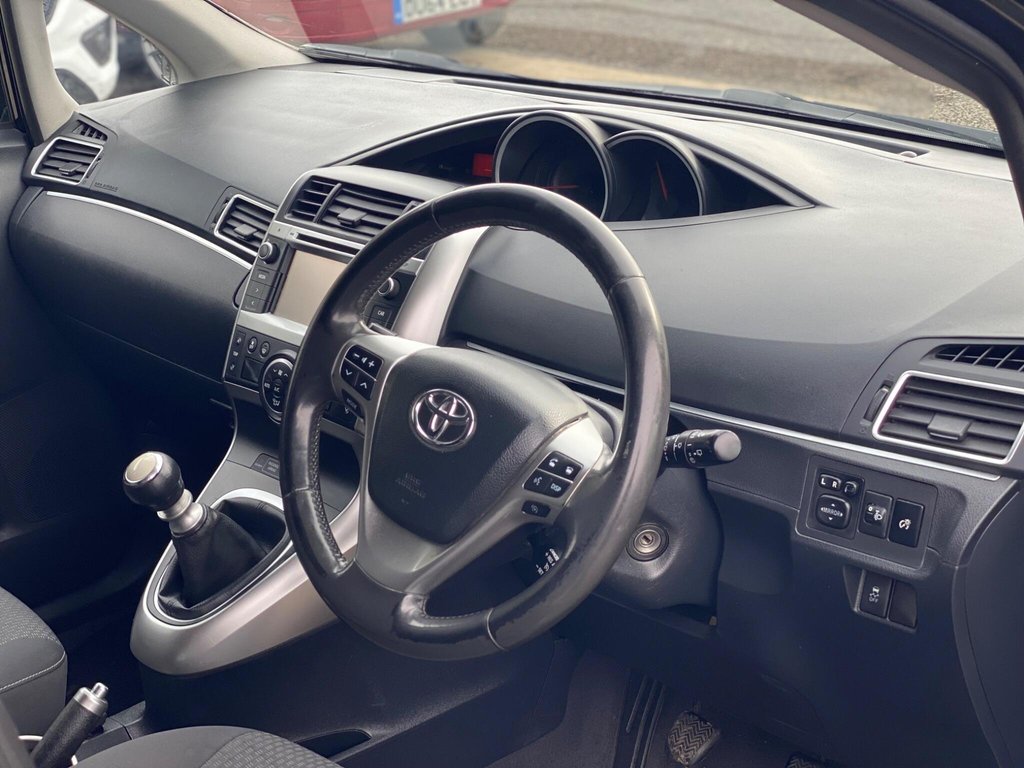 Used Toyota Verso 2013 for sale - 76417599: Photo 6