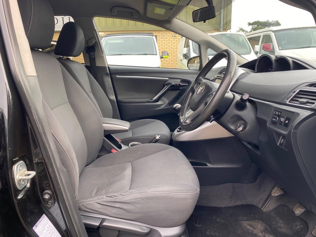 Used Toyota Verso 2013 for sale - 76417599: Photo 7