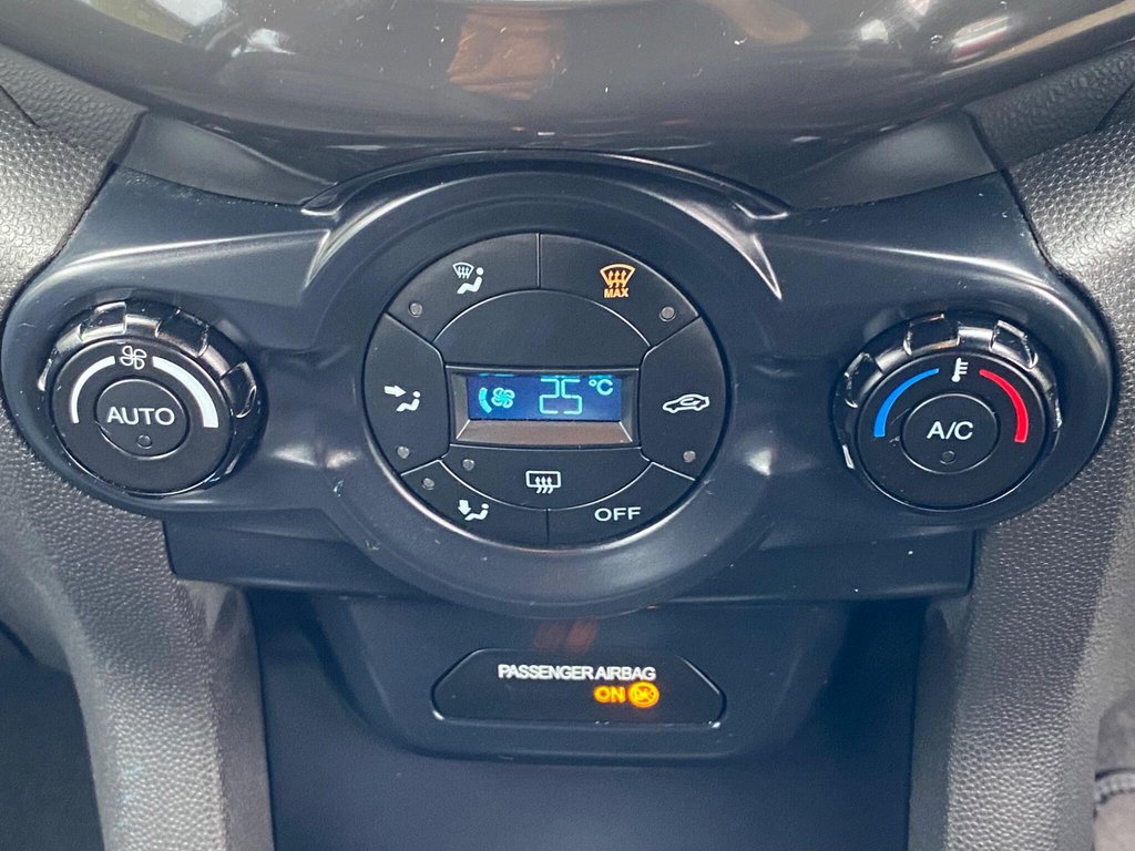 Used Ford Ecosport 2014 for sale - 77547066: Photo 37