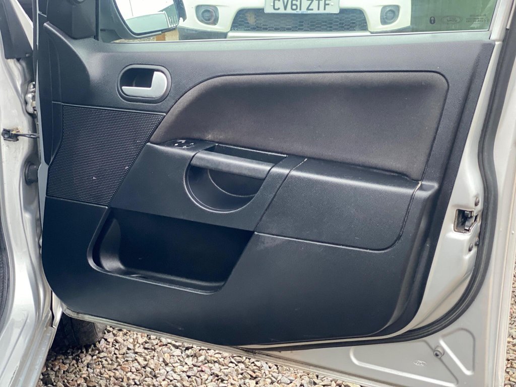 Used Ford Fiesta 2007 for sale - 77470517: Photo 38