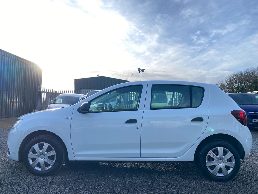 Used Dacia Sandero 2018 for sale - 77388793: Photo 18