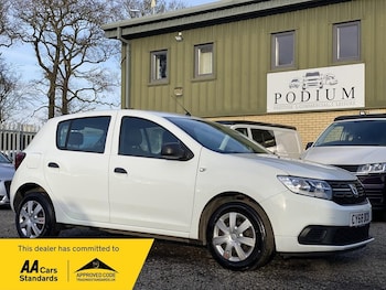 2018 (68) - 0.9 TCe Essential 5dr