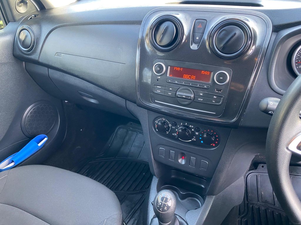 Used Dacia Sandero 2018 for sale - 77388793: Photo 31