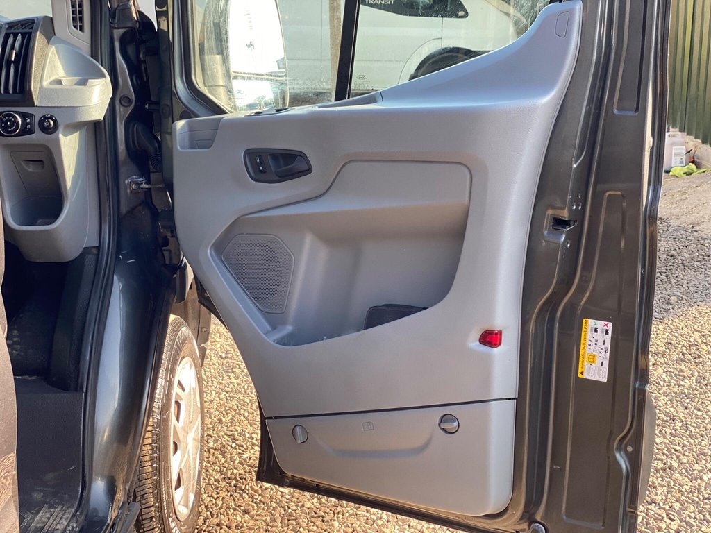 Used Ford Transit 2017 for sale - 77953231: Photo 45