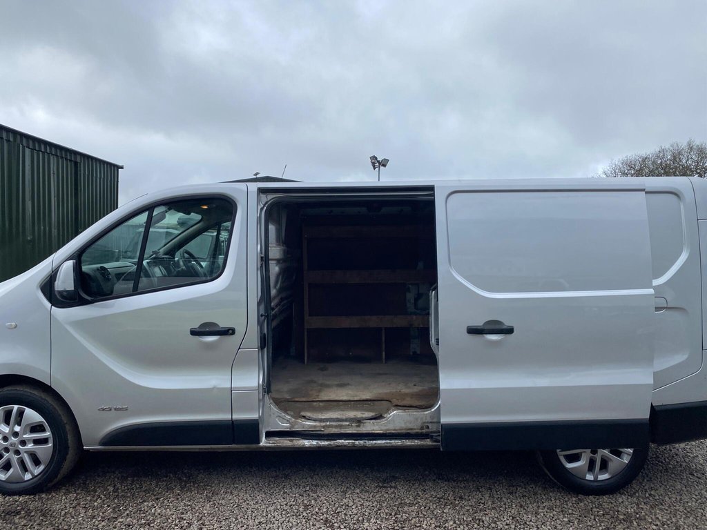 Used Renault Trafic 2018 for sale - 77936544: Photo 16