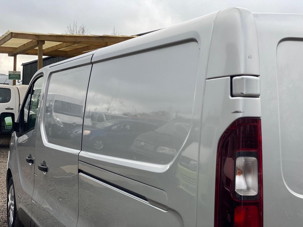 Used Renault Trafic 2018 for sale - 77936544: Photo 32