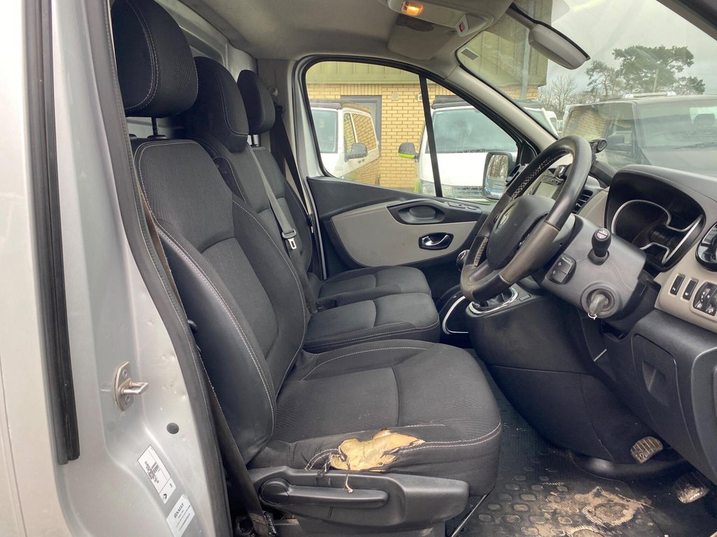 Used Renault Trafic 2018 for sale - 77936544: Photo 7