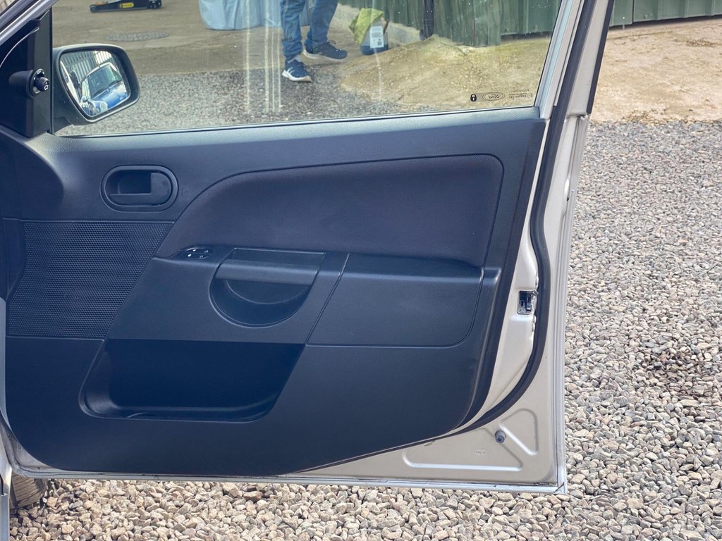 Used Ford Fiesta 2008 for sale - 77660265: Photo 40