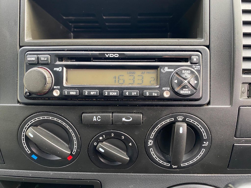 Used Volkswagen Transporter 2006 for sale - 77139436: Photo 41