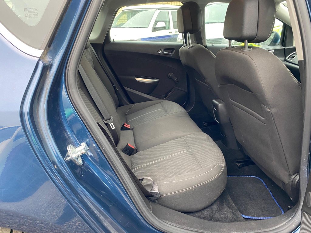 Used Vauxhall Astra 2010 for sale - 77794997: Photo 12