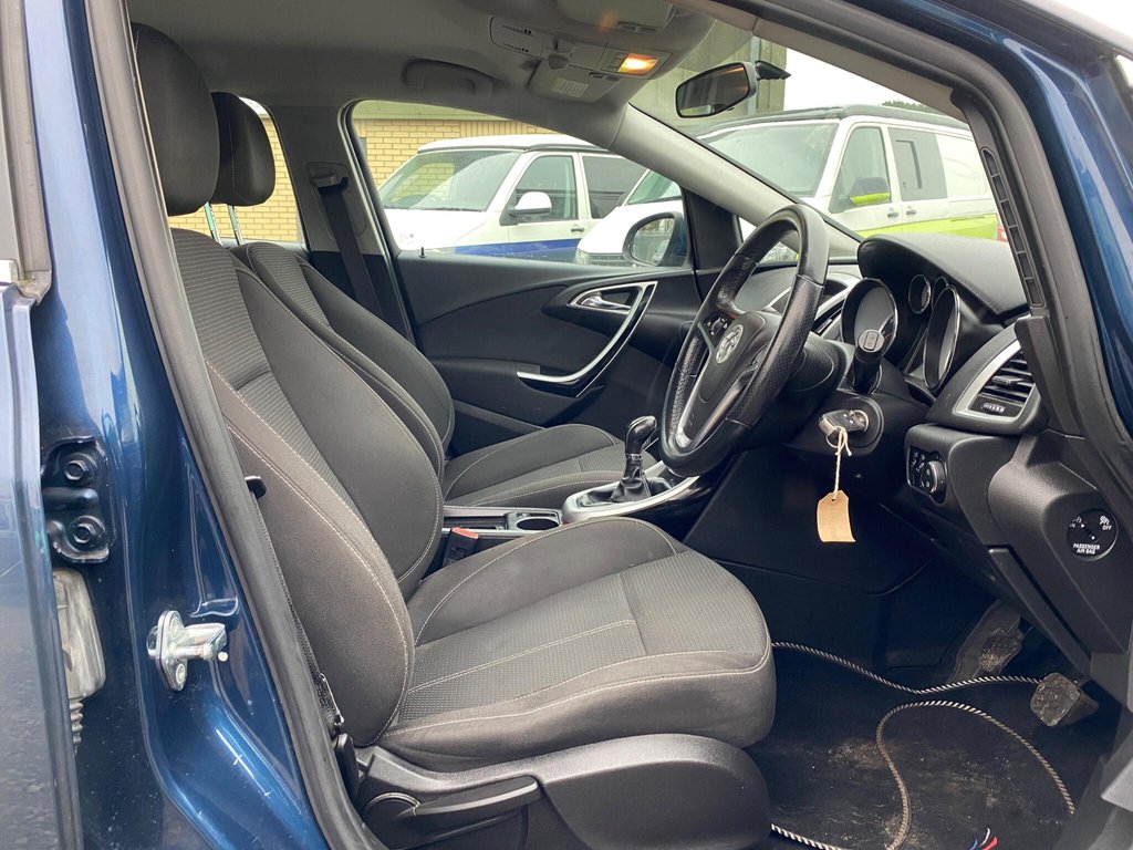 Used Vauxhall Astra 2010 for sale - 77794997: Photo 32