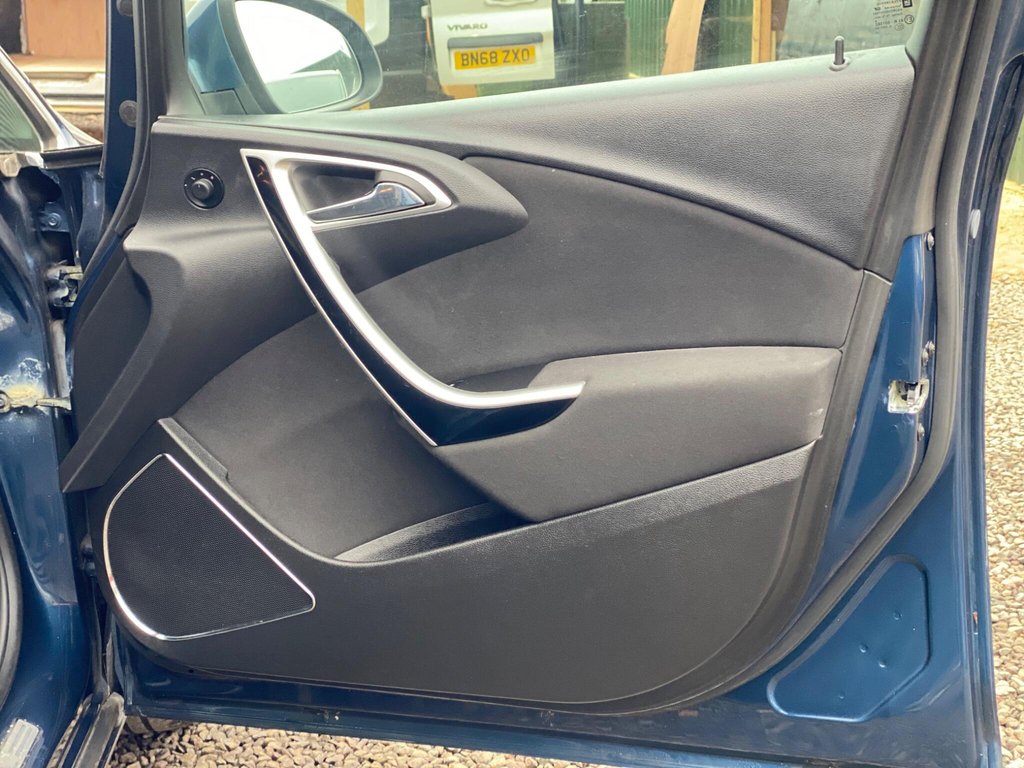Used Vauxhall Astra 2010 for sale - 77794997: Photo 42