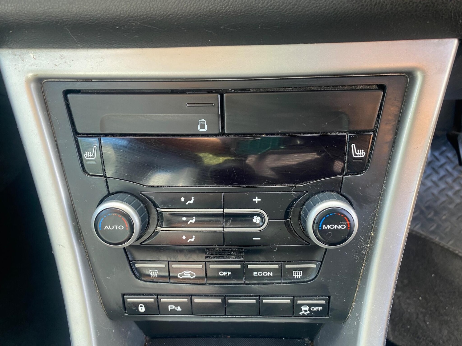 Vehicle 29