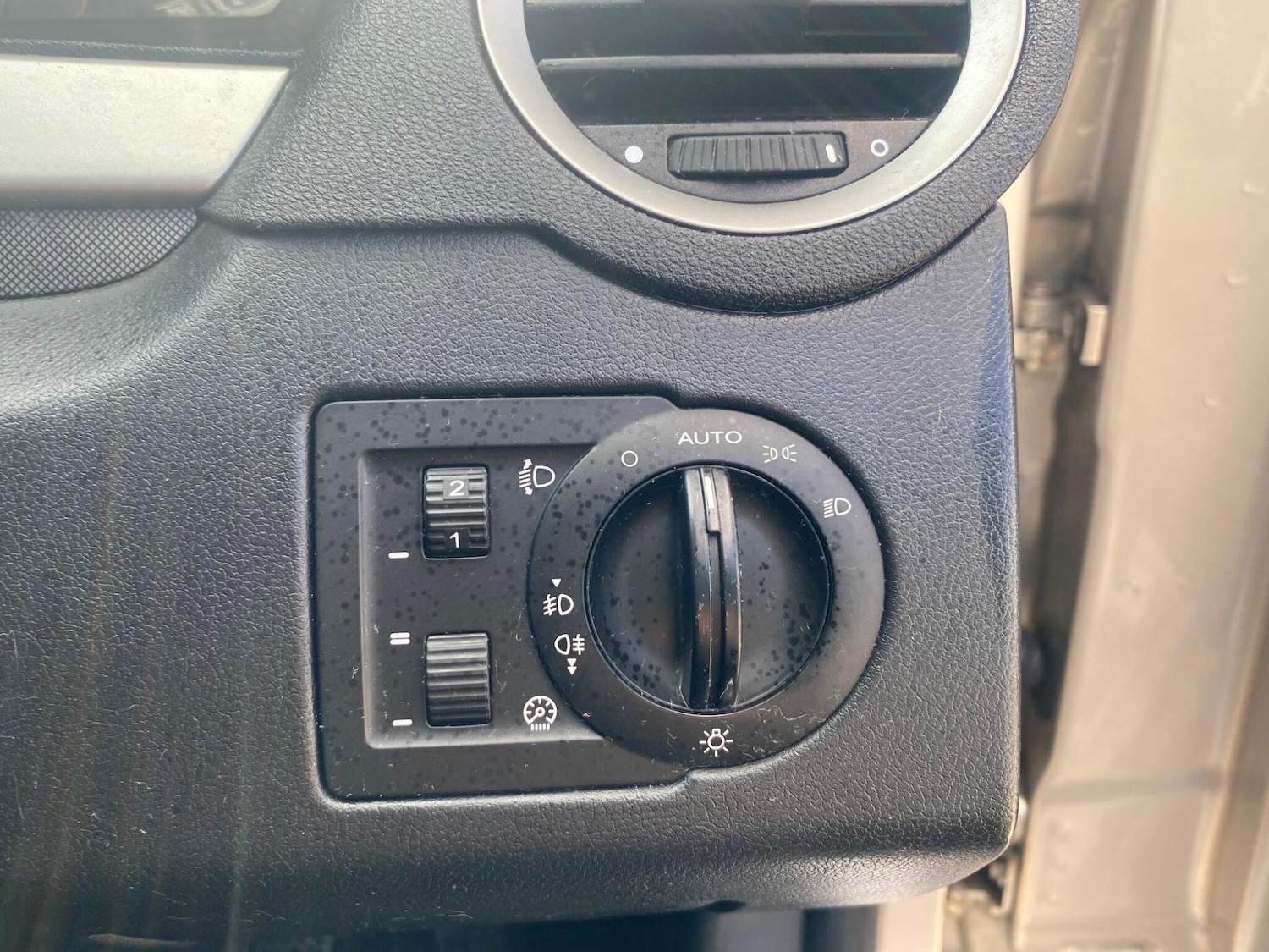 Vehicle 35
