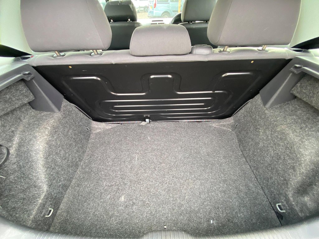 Used Volkswagen Polo 2006 for sale - 77685317: Photo 13