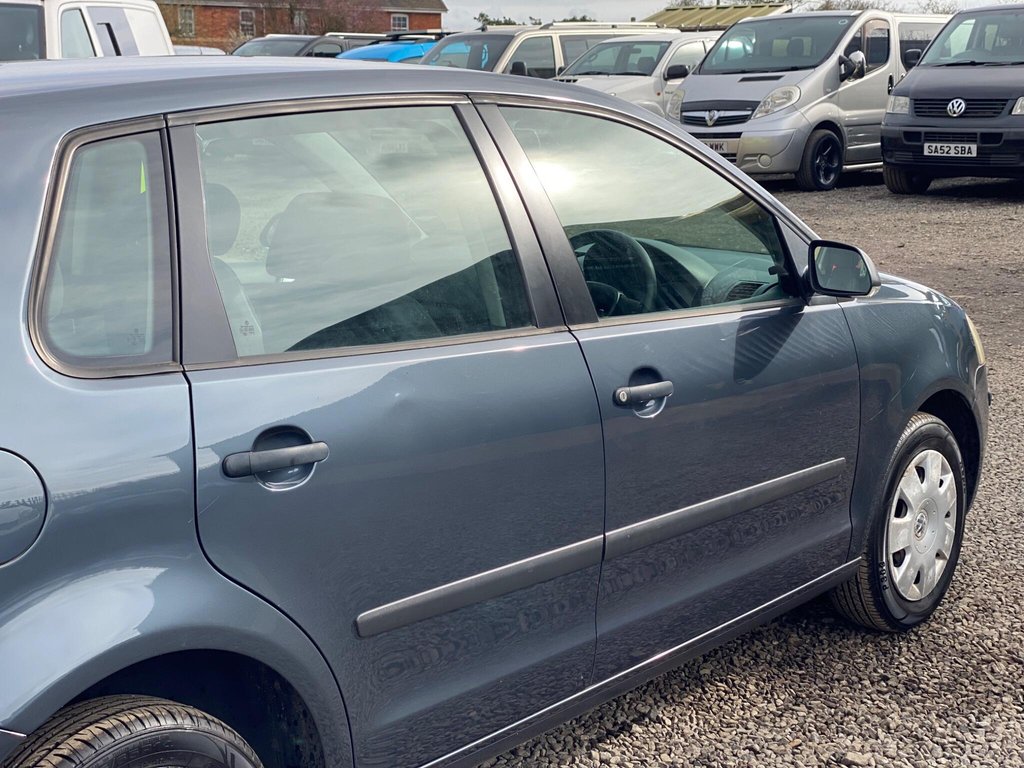 Used Volkswagen Polo 2006 for sale - 77685317: Photo 30