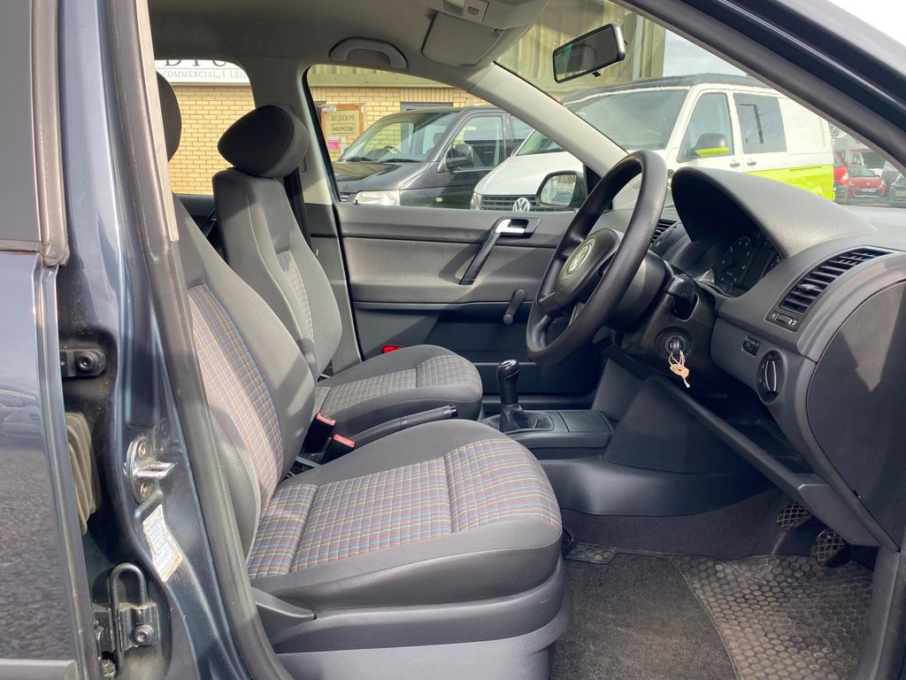Used Volkswagen Polo 2006 for sale - 77685317: Photo 9