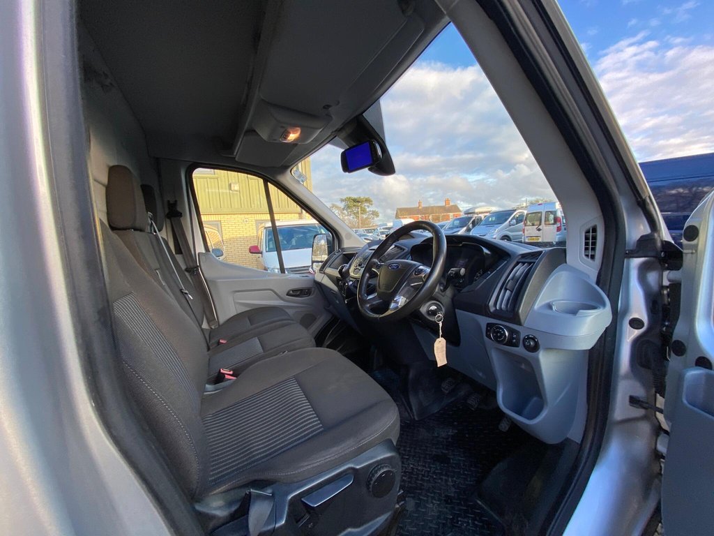 Used Ford Transit 2018 for sale - 77236466: Photo 17
