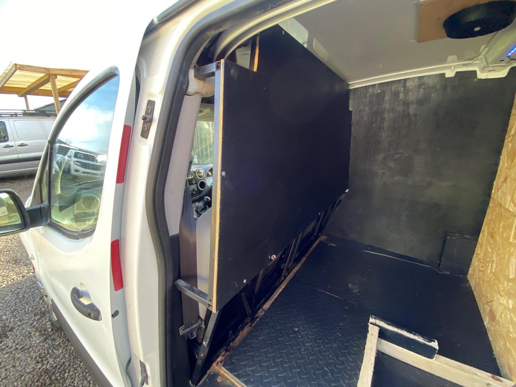 Used Citroen Berlingo 2013 for sale - 77890936: Photo 11